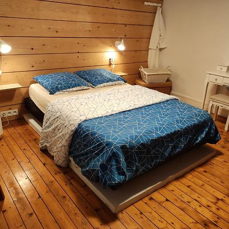 Chambres D'Hotes De Charme Sur Ле-Ман Экстерьер фото